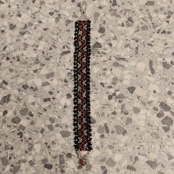 2/$20 Chevron Pattern Beaded Friendship Bracelet - Picture 3 of 6
